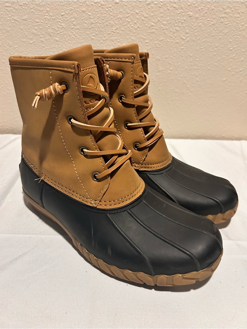 Aleader Water-Resistant Lace-Up Duck Boots in Tan and Black